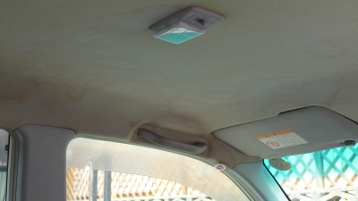 天井のすごいシミ落とし 車内クリーニング ワカシマオートガラス